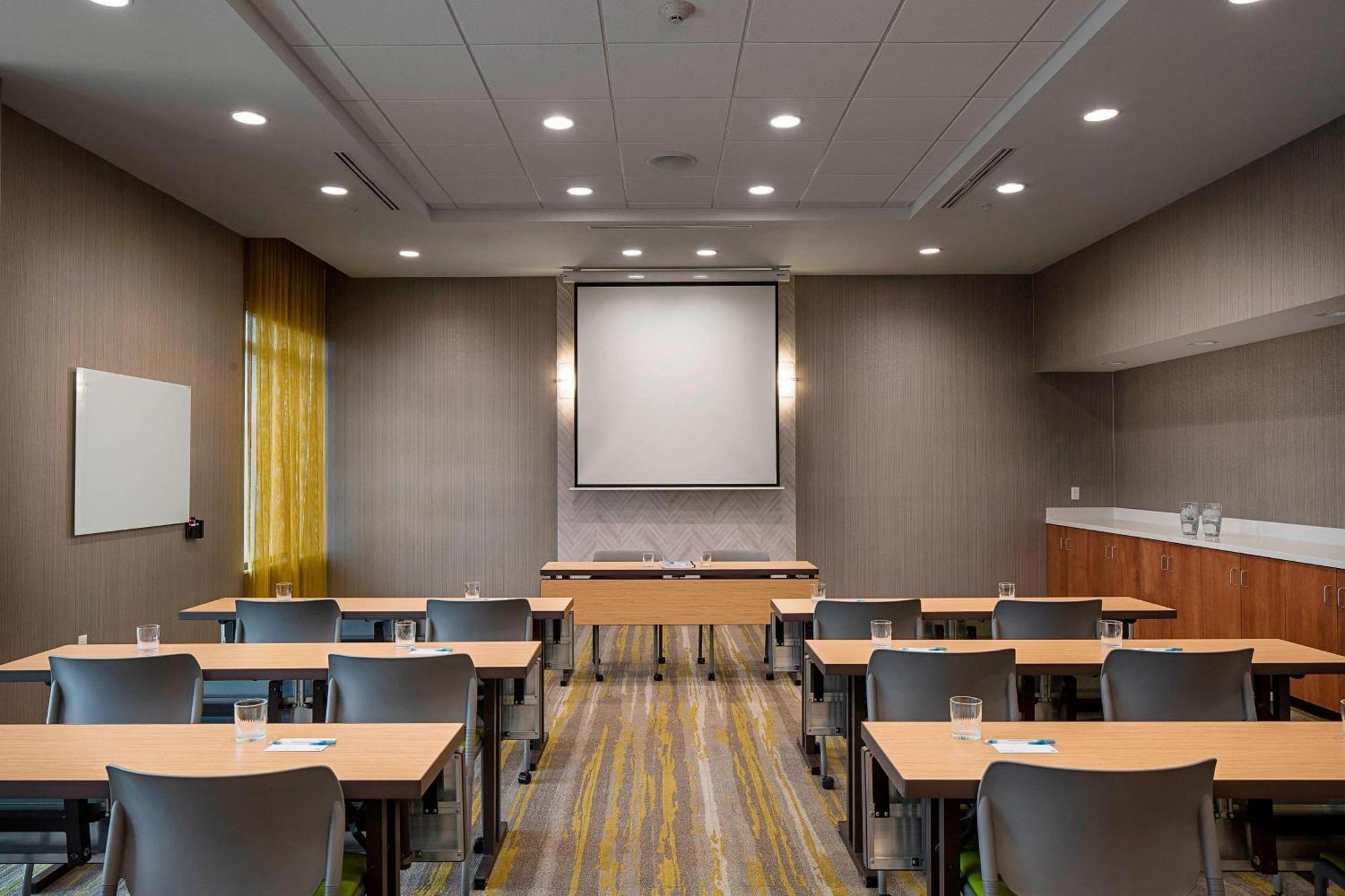 Springhill Suites By Marriott Kalispell Εξωτερικό φωτογραφία